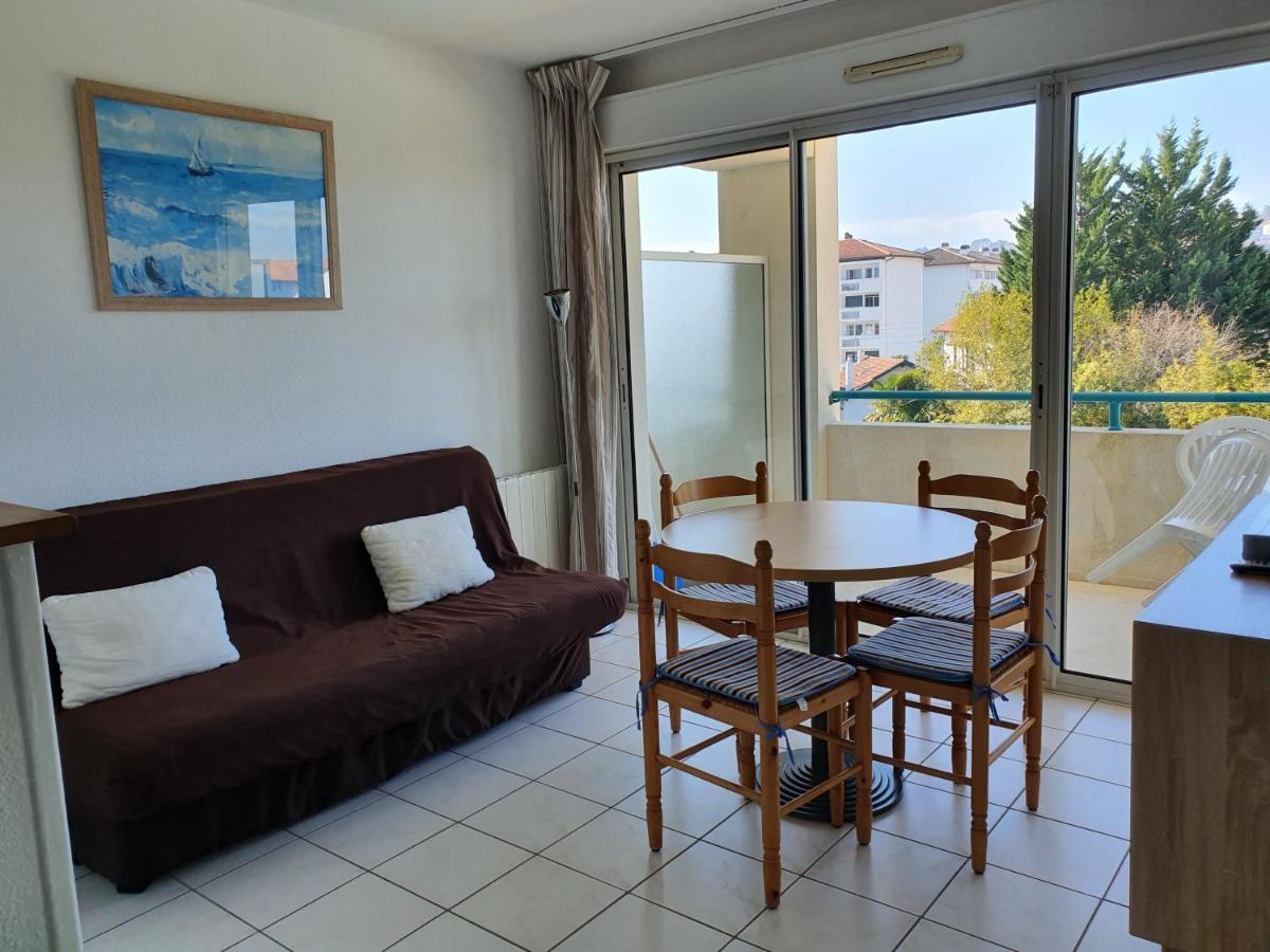 Appartement Golf Et Nivelle Avec Piscine Et Parking Ciboure Exteriér fotografie